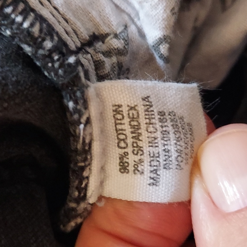 RSQ (Tilly's) Manhatten High Rise Skinny black washed jeans. Size 1 - Picture 12 of 13